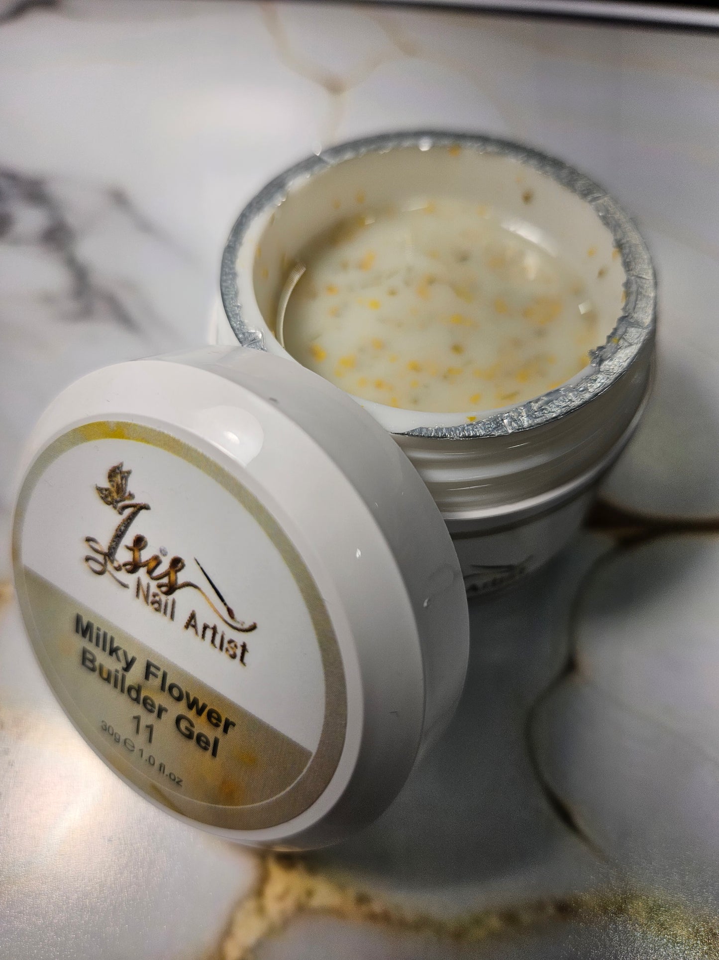 Builder gel Milky Flower # 11